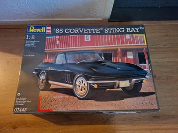 Revell 1:8 - Modelauto - 65 Corvette Sting Ray, Nieuw