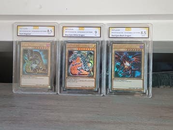 Konami - 3 Card - Yu-Gi-Oh! - Red-Eyes Black Dragon, Dark, Nieuw