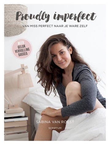 9789463190893 Proudly imperfect | Tweedehands, Verzenden, Zo goed als nieuw, Sabina van Roest