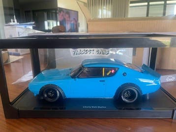 Otto Mobile 1:18 - Modelauto - Nissan Skyline GT-R 2000 -, Nieuw