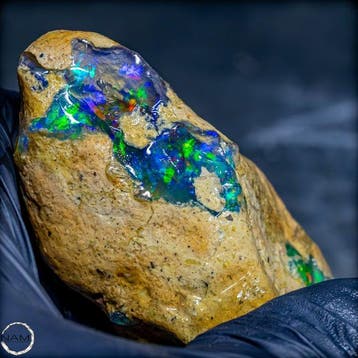 XXL Crystal Opal Ruwe Steen – spectaculair kleurenspel in