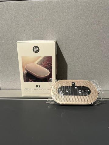 Bang & Olufsen - Beoplay P2 Sand Stone [New] Luidspreker, Nieuw