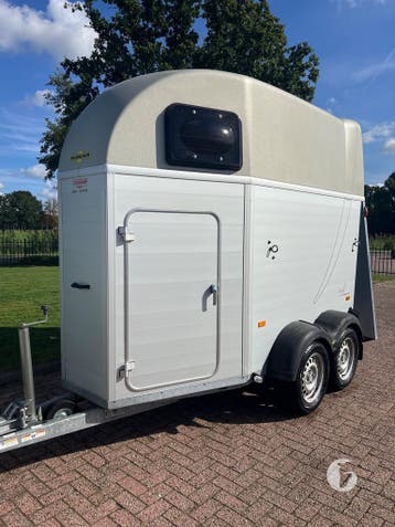 Prachtige Humbaur vol-alu 1,5 Paards! 2016!, Ophalen, Zo goed als nieuw, Aluminium, 1½-paards trailer