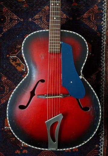 Fasan - - Archtopgitaar - Duitsland, Muziek en Instrumenten, Nieuw
