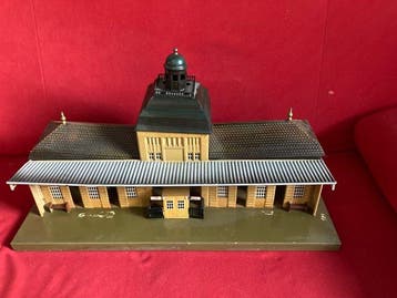 Märklin - Blikken speelgoed - Grossstadtbahnhof der kleine