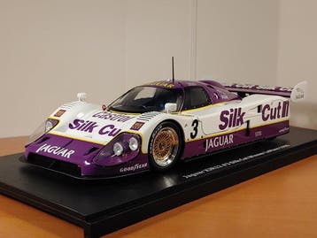 CMR 1:18 - Model raceauto - Jaguar XJR12 #3 Silk Cut -, Nieuw