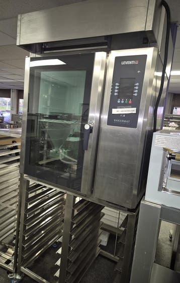 Leventi oven op rvs onderstel VEILING, Gebruikt, Ovens, Magnetrons en Steamers