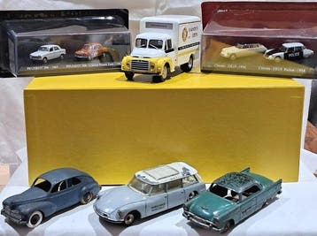 Dinky Toys (par Meccano France) - IXO / Eligor - Universal, Nieuw