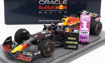 Spark 1:43 - Modelauto - Max Verstappen Red Bull Racing RB18, Nieuw