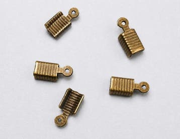 10 x Veterklem 13 x 5,5 mm – oogje 1,2 mm – geelkoperkle, Ophalen of Verzenden, Nieuw, Overige typen