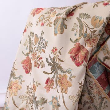BA003 - Brokaatweefsel (Lampasso) Italiaans - Beige zijde -