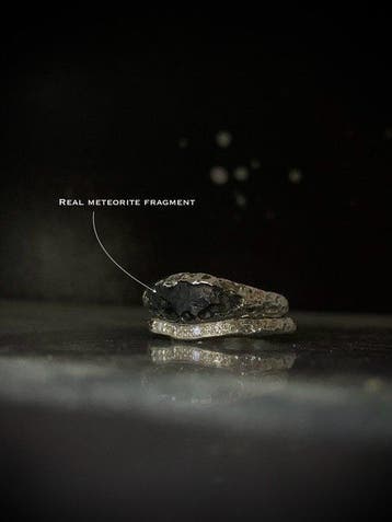 Handgesmede zilveren ring, uniek exemplaar ter wereld, met, Verzamelen