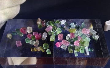 Tourmaline) Kristalen- 11.96 g - (1)