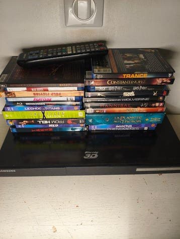 Samsung Blu Ray 3D player with 20 BR Discs - Multiple, Nieuw