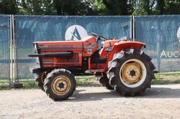 Veiling: Minitractor Hinomoto E2604 Diesel 26pk, Gebruikt, Tot 2500, Tot 80 Pk, Ophalen
