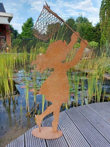 Beeld, garden statue silhouette of girl with butterfly net -