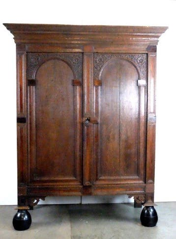 Kast - Eik
