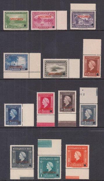Nederlands-Indië 1945 - Landschap en Koningin Wilhelmina,, Gestempeld