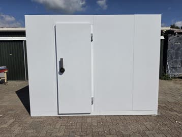 koelcel 300 x 300 x 240 cm stekker klaar Licht beschadigd, Nieuw in verpakking, Koelen en Vriezen