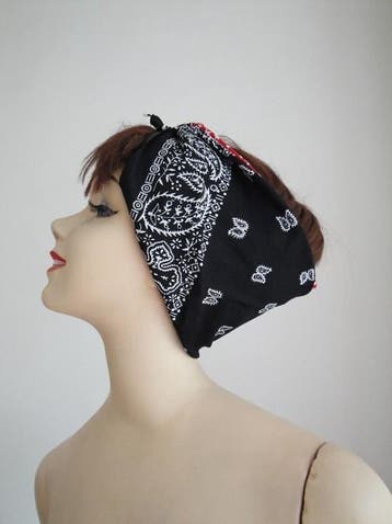 Bandana in Zwart Paisley., Verzenden, Nieuw
