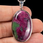 Zilveren hanger met een robijn cabochon in zoïsite –, Verzamelen, Mineralen en Fossielen