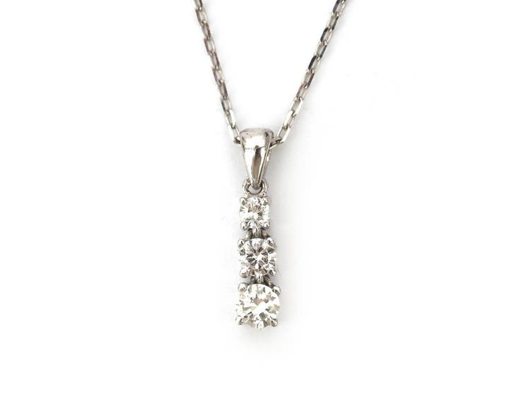 Een 14 krt. witgouden hanger met diamant aan collier, Sieraden, Tassen en Uiterlijk, Kettingen, Gebruikt