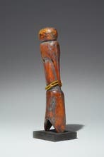 Een botbeeldhouwwerk - MOBA - Togo (Zonder minimumprijs)