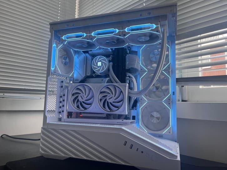 RTX 5070 / Intel I7 Gaming PC, Computers en Software, Desktop Pc's, 4 Ghz of meer, SSD, Met videokaart, Gaming, Virtual Reality