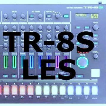ROLAND TR-8S LES: TECHNO/ ACID / FX / PATTERNCHAINING !, Muziek en Instrumenten, Nieuw