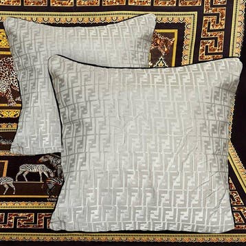 Fendi Casa - Nieuwe set van twee - Kussen