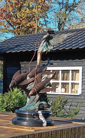 b.b - sculptuur, groot formaat bronzen riding fairy on, Antiek en Kunst