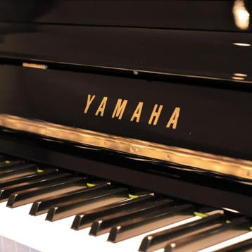 Yamaha MP100 PE messing silent piano, Muziek en Instrumenten, Piano's, Nieuw, Zwart, Piano