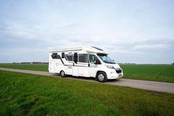 Luxe Camper te huur / verhuur Almere - Vanaf 120€ per dag!