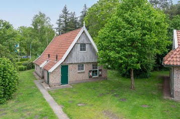 Overijssel: Landal Landgoed De Hellendoornse Berg nr 003 te, Overijssel