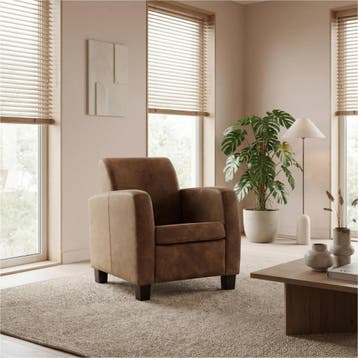 Leren fauteuil Joy - Kenia Brown (bruin) - Poten hout bruin, Huis en Inrichting, Nieuw, Ophalen of Verzenden, Eigentijds, Klassiek, Modern