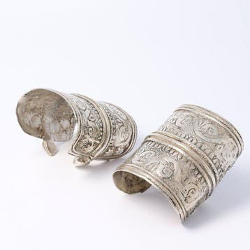 Turkmen bracelets - .900/1000 Zilver. Kada - Turkmenistan -, Antiek en Kunst