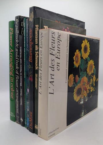 AA.VV. - Collezione di 8 volumi illustrati di composizione
