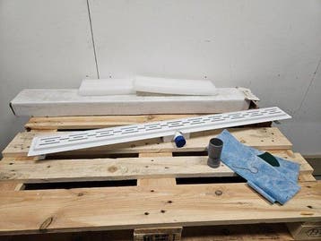 Mat Wit RVS Douchegoot 110 cm Flens met Uitneembaar Sifon, Ophalen of Verzenden, Nieuw, Rvs, Douche