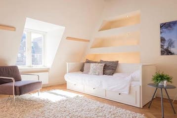 Studio Sweelinckstraat in Den Haag, Minder dan 20 m², Den Haag