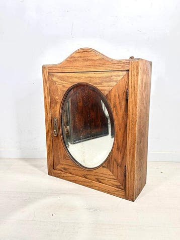 Kabinet - Rustieke wandkast van eikenhout met ovale