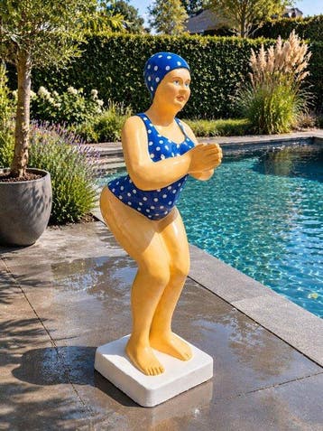 Beeld, large garden statue 110 cm high lady in bathing suit