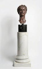 sculptuur, Busto di Imperatore Cesare - 80 cm - Marmer, Antiek en Kunst, Antiek | Keramiek en Aardewerk