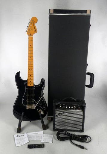Squier by Fender - Classic Vibe 70s Stratocaster HSS -, Nieuw