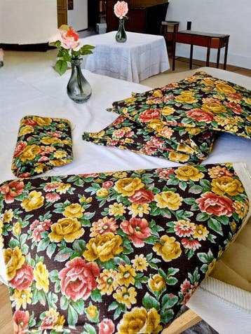 Konvolut aus schwerem Jacquard-Gobelin: 5 fertige