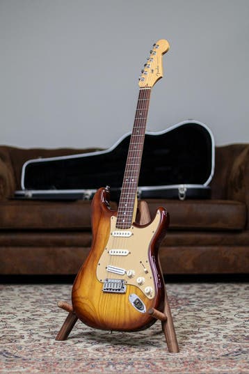 Fender American Deluxe Stratocaster 2005 | 3-Color Sunburst, Nieuw