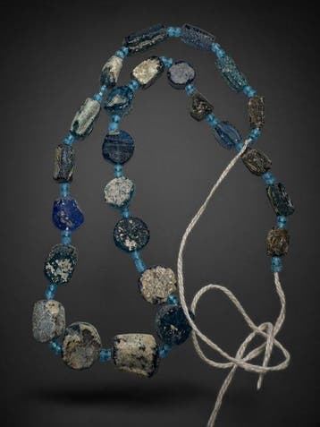 Laat-Romeins / Vroeg-Byzantijns glasfragmenten-ketting