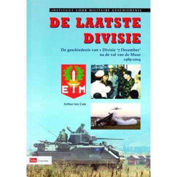 De laatste divisie - Albert ten Cate 9789012106696, Boeken, Verzenden, Zo goed als nieuw, Albert ten Cate