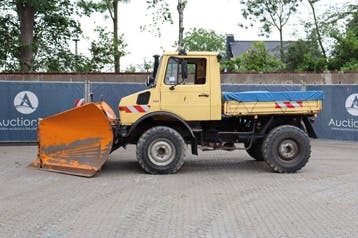 Veiling: Vrachtwagen Mercedes-Benz Unimog U1000 Diesel 70kW, Overige kleuren, Mercedes-Benz, BTW verrekenbaar, Handgeschakeld