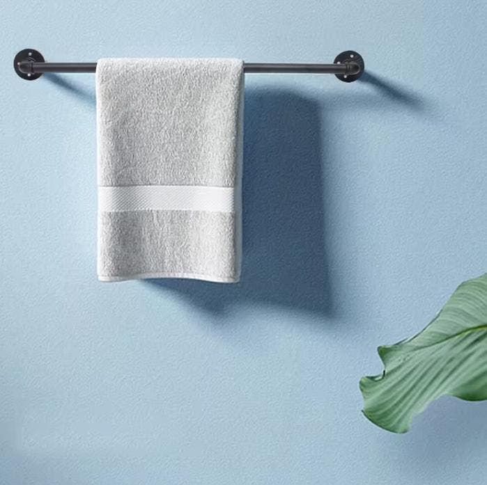 Industriële Handdoekhouder – Zwart Ijzeren Wandrek 85 cm, Huis en Inrichting, Kasten | Wandmeubels, Nieuw, Verzenden