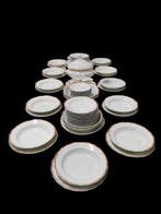 Meissen - Servizio per 12 persone- Korallerand , Rosso